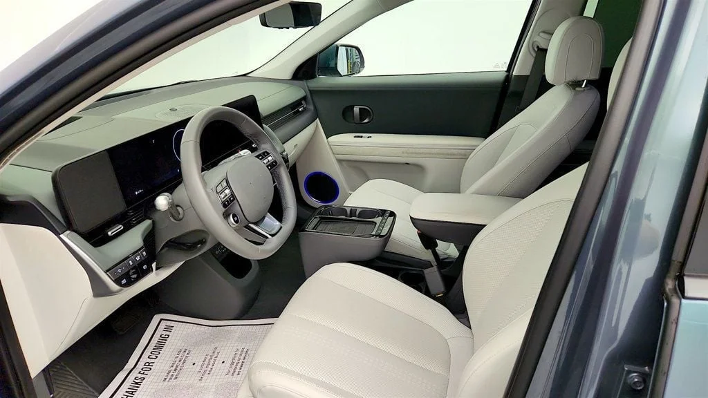 Used 2025 Digital Teal Hyundai Limited AWD image 11