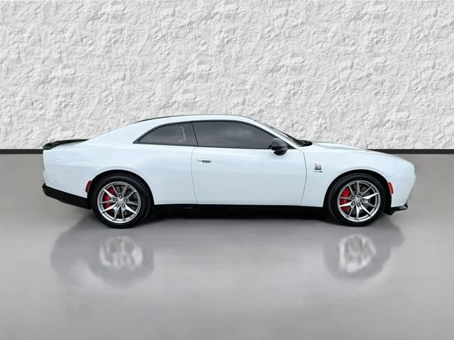 Used 2024 Dodge Charger Daytona Scat Pack with VIN 2C3CDBDK7RR206190 for sale in Sarasota, FL