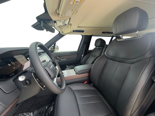 New 2026 Santorini Black Land Rover SE image 10