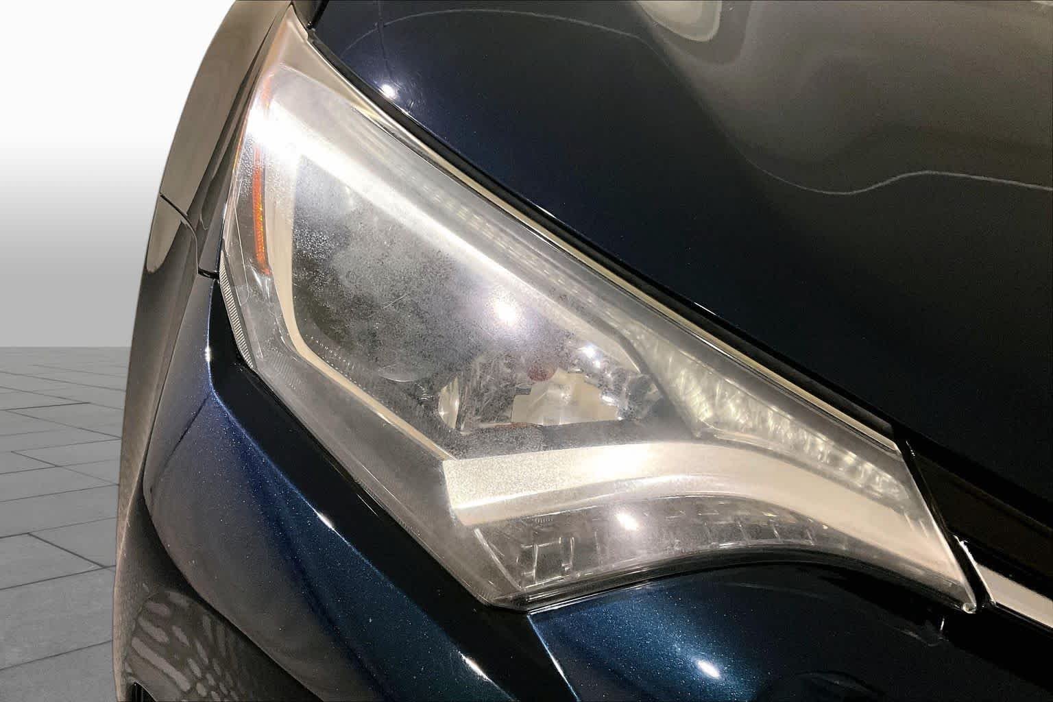 Used 2017 Galactic Aqua Mica Toyota XLE image 26