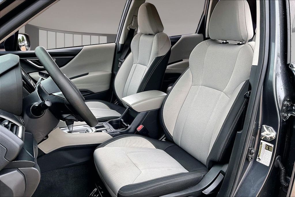 Used 2023 Gray Subaru Base image 27