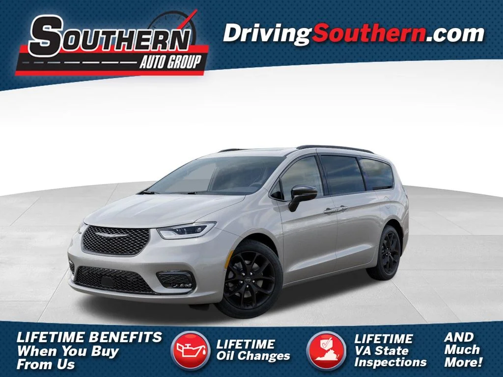 2026 Chrysler Pacifica Limited AWD's photo