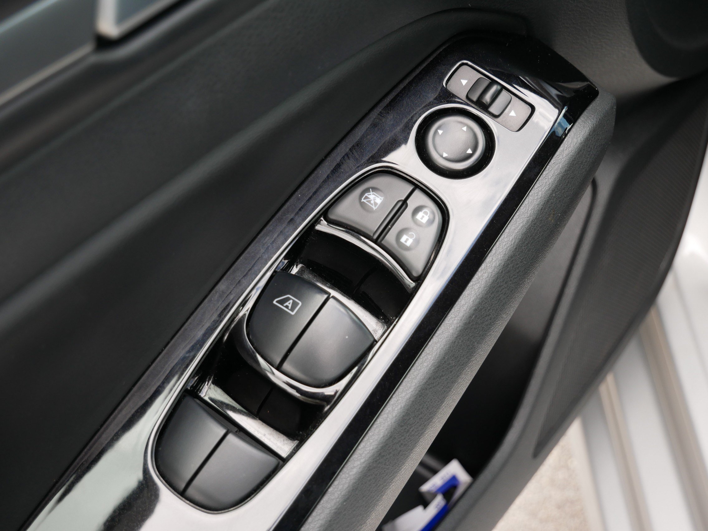 2023 Nissan Altima SV - Photo 19