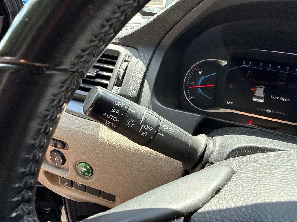 Used 2020 Green Honda EX-L image 25