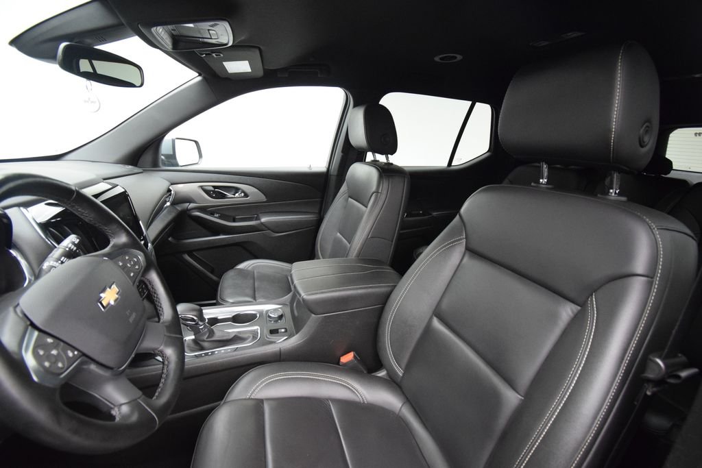 Used 2023 Sterling Gray Metallic Chevrolet LT Leather image 18