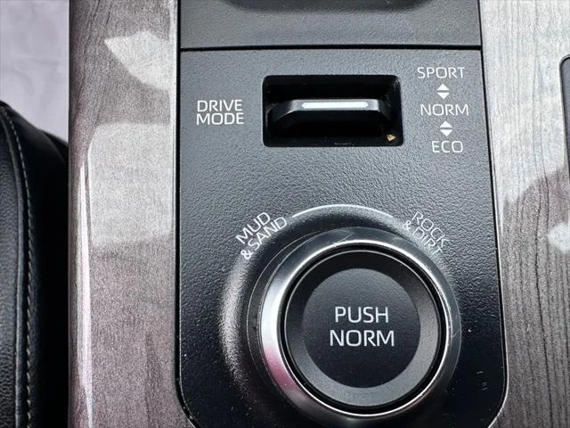 2024 Toyota Highlander Platinum - Photo 25