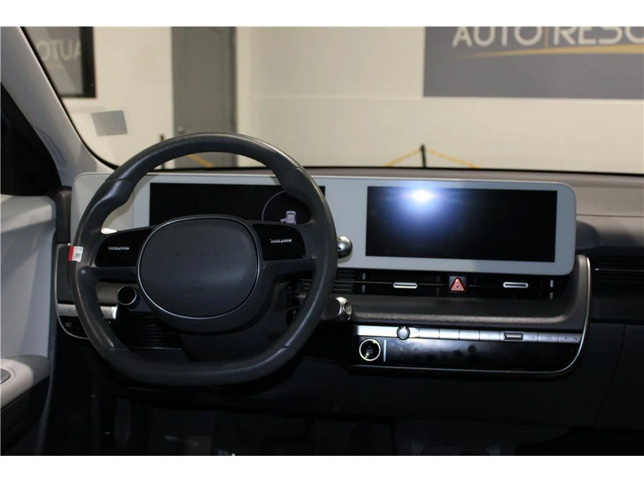 Used 2024 Lucid Blue Hyundai SEL image 15