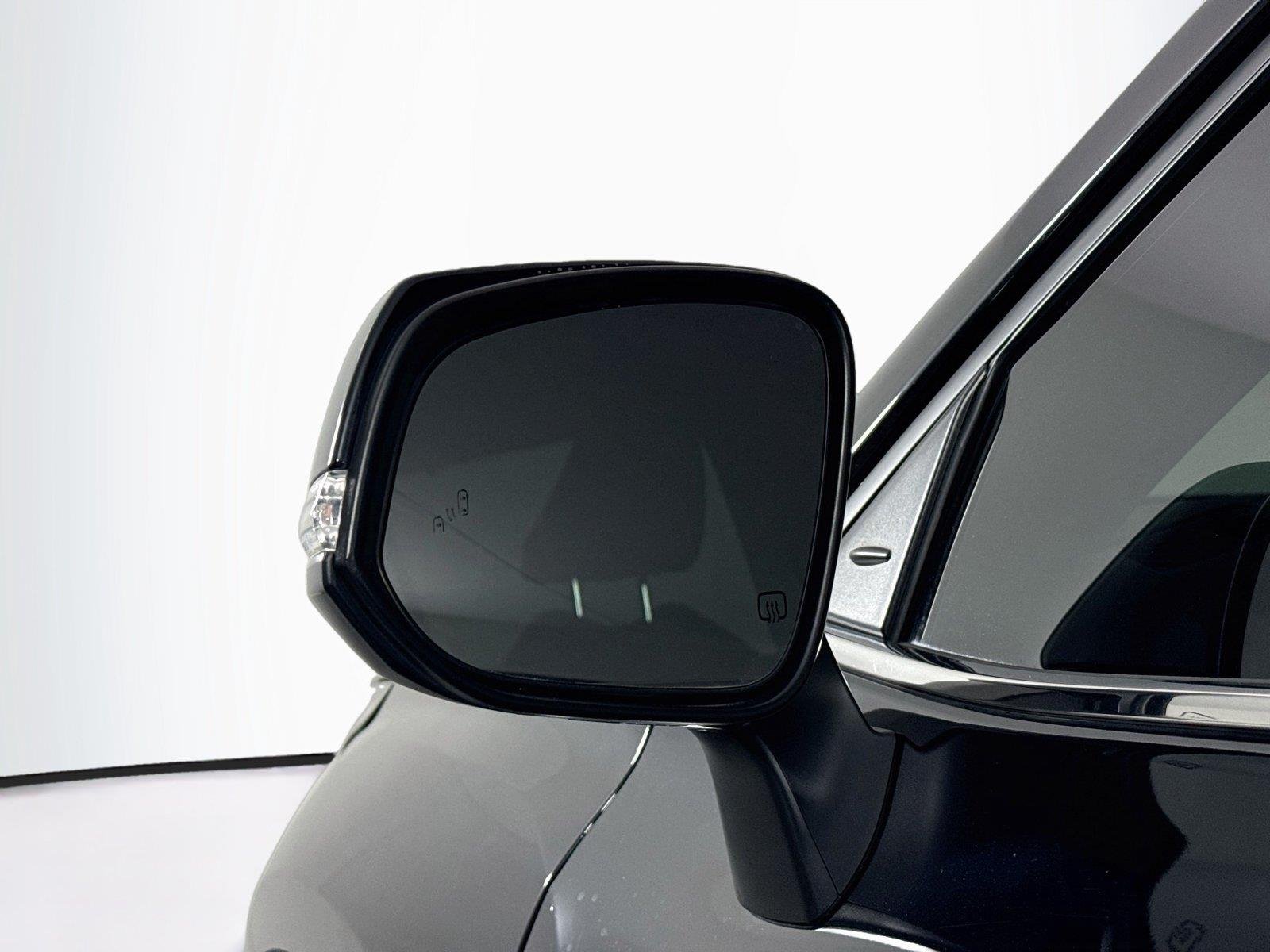 Used 2021 Midnight Black Metallic Toyota XLE image 5