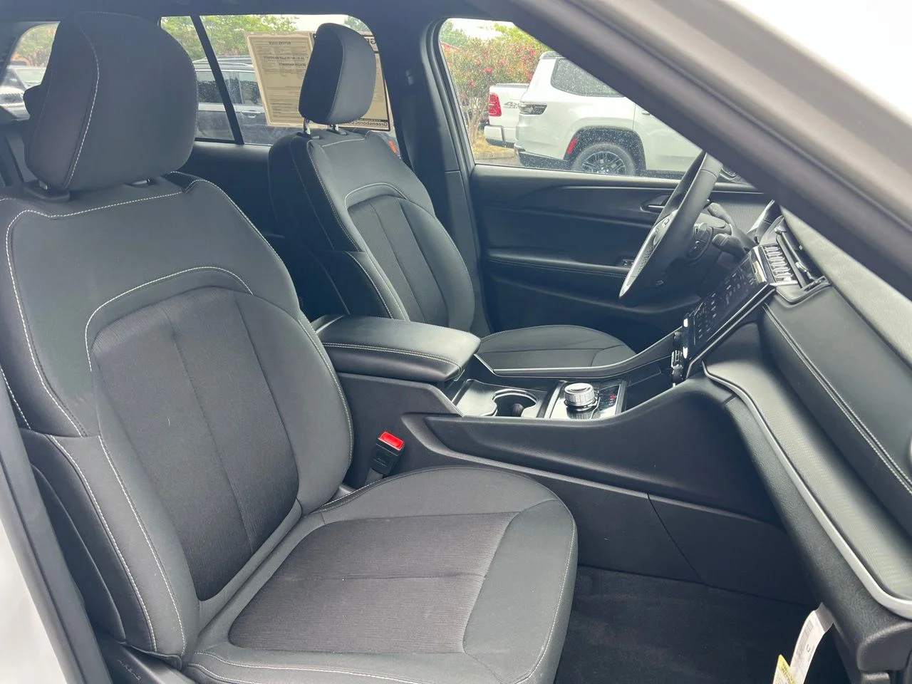 Used 2025 White Jeep Laredo X image 24