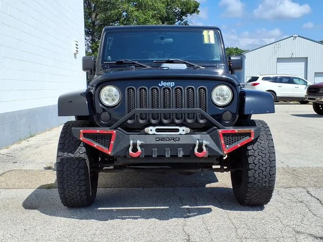 Used 2011 Black Jeep Sahara image 9