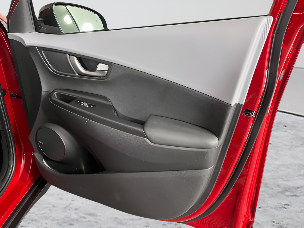 Used 2021 Red Hyundai Ultimate image 15