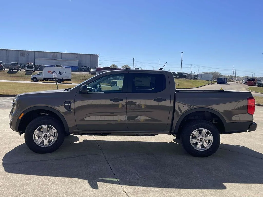 New 2026 Gray Ford XL image 6