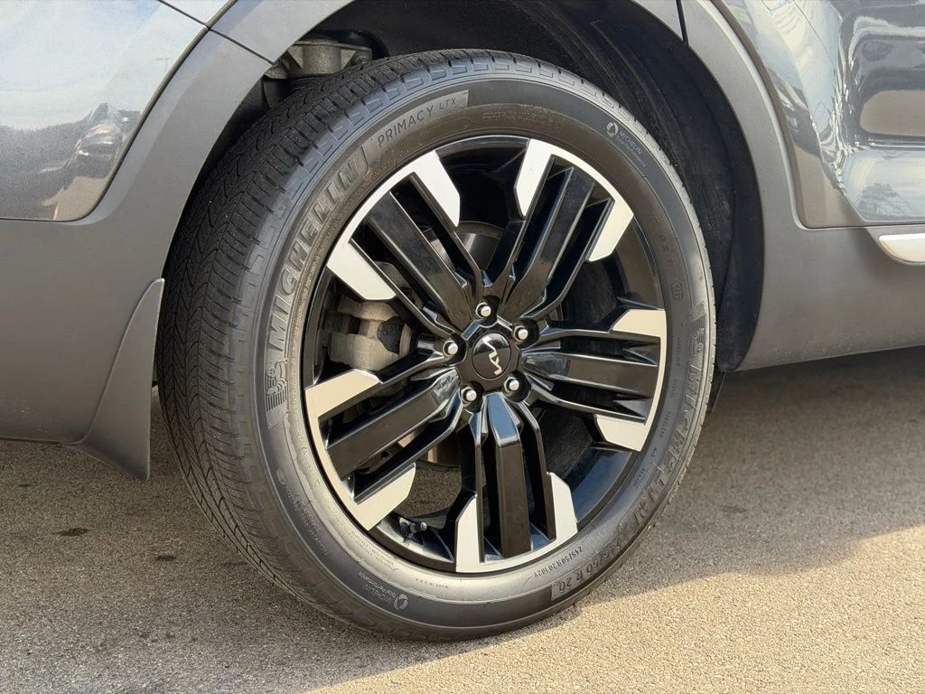 Used 2023 Gray Kia SX image 24