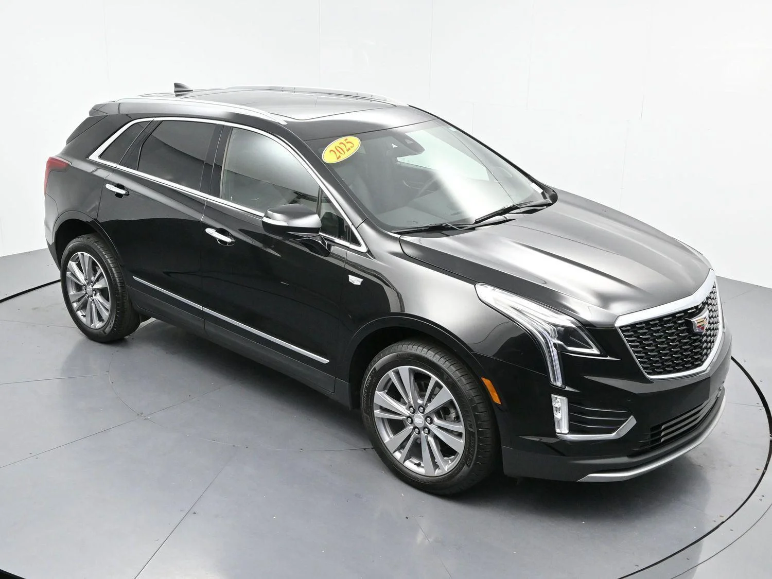 Used 2025 Stellar Black Metallic Cadillac Premium Luxury image 40