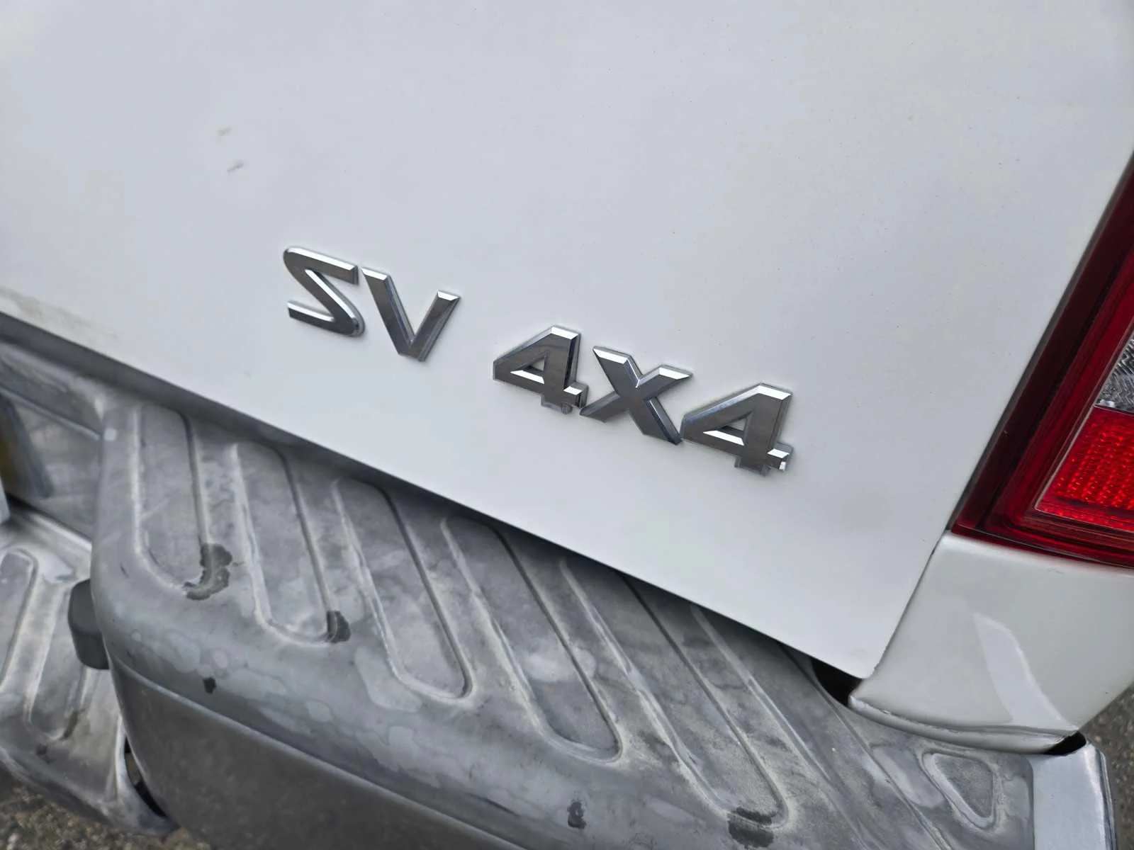 Used 2016  Nissan SV image 29