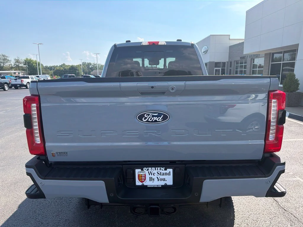 New 2027 Glacier Gray Metallic Tri-Coat Ford F-250® Lariat® image 4