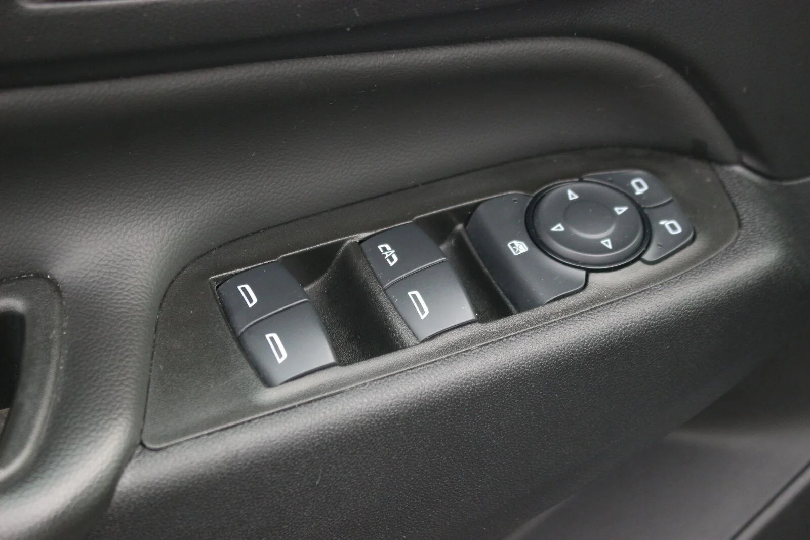Used 2024 Sterling Gray Metallic Chevrolet LT image 15