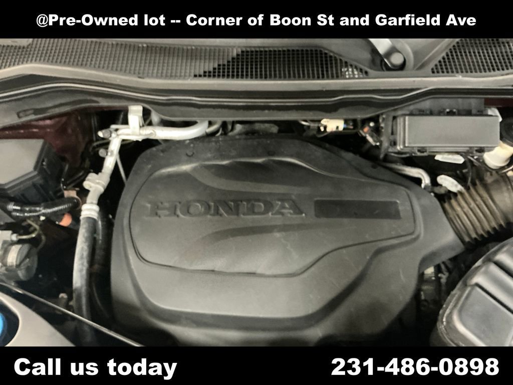 Used 2021  Honda Touring image 9
