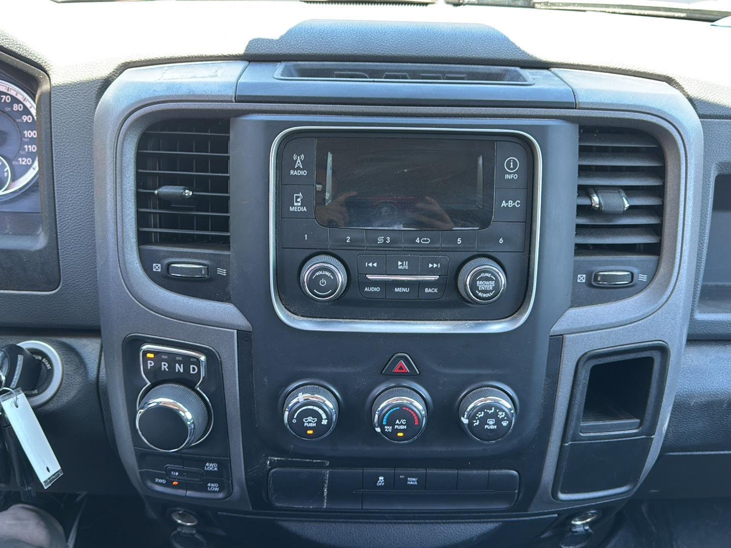 Used 2014 Granite Crystal Metallic Clearcoat Ram Express image 10