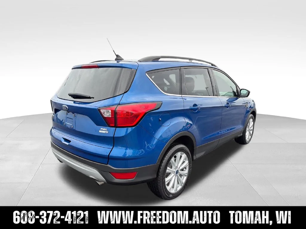 Used 2019 Lightning Blue Metallic Ford SEL image 5