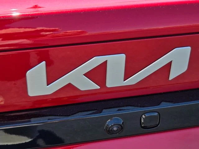 Used 2025 Red Kia EX image 17