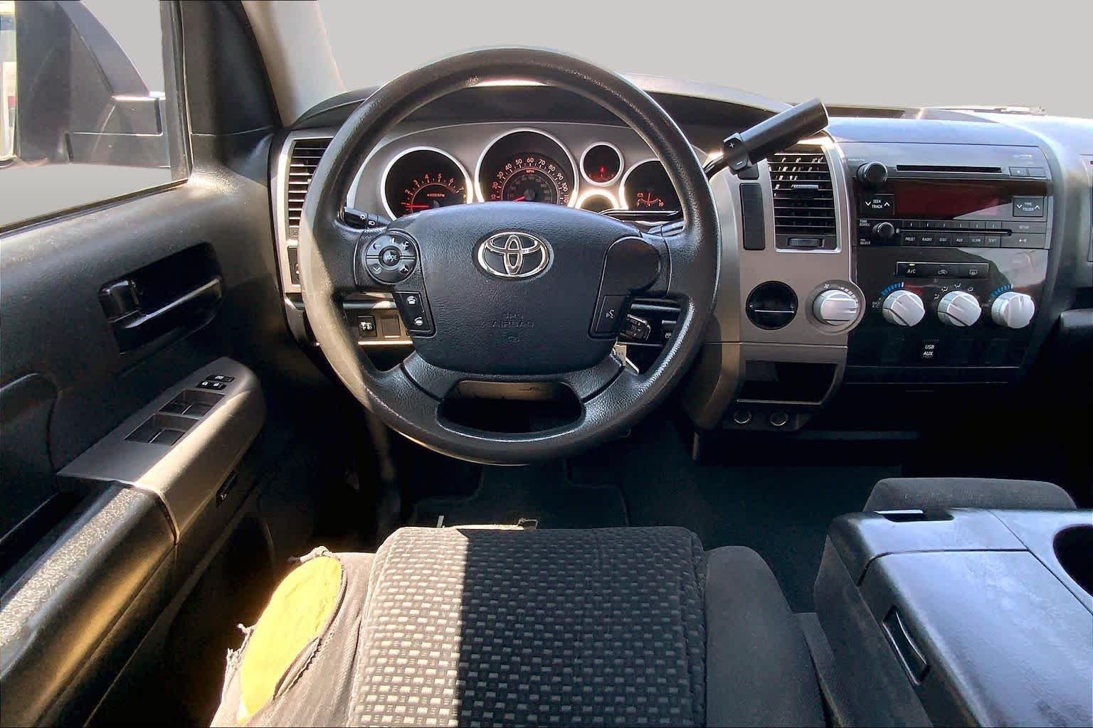 Used 2013 Silver Sky Metallic Toyota  image 6