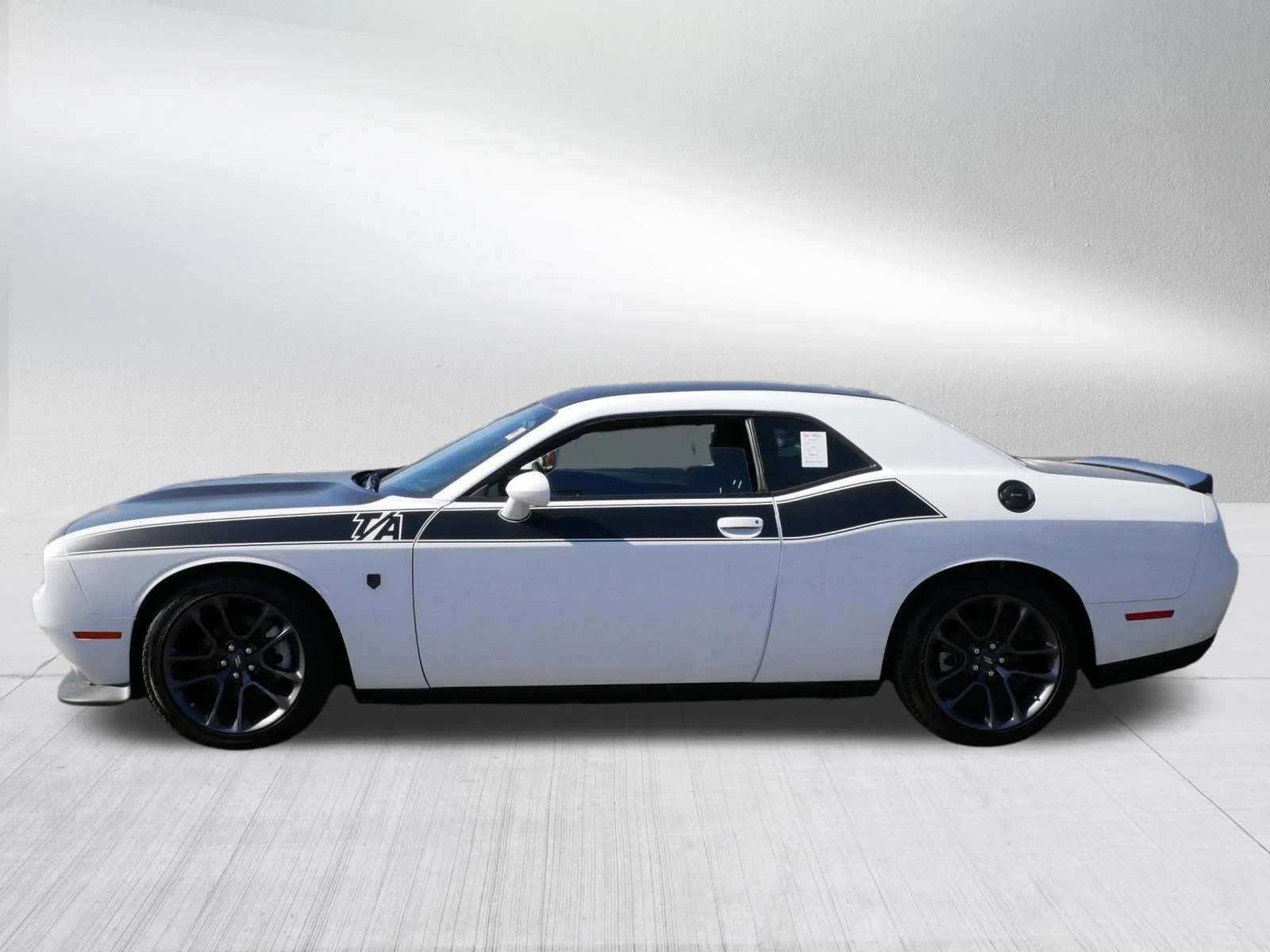 Used 2023 White Knuckle Clearcoat Dodge R/T/Trans Am image 4