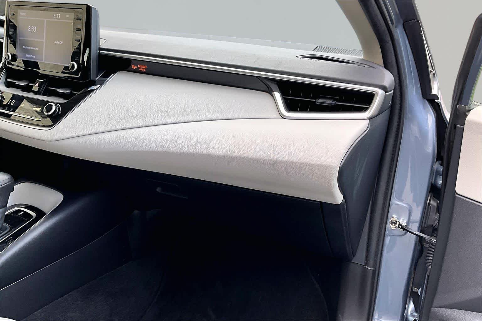 Used 2022 Celestite Toyota LE image 19