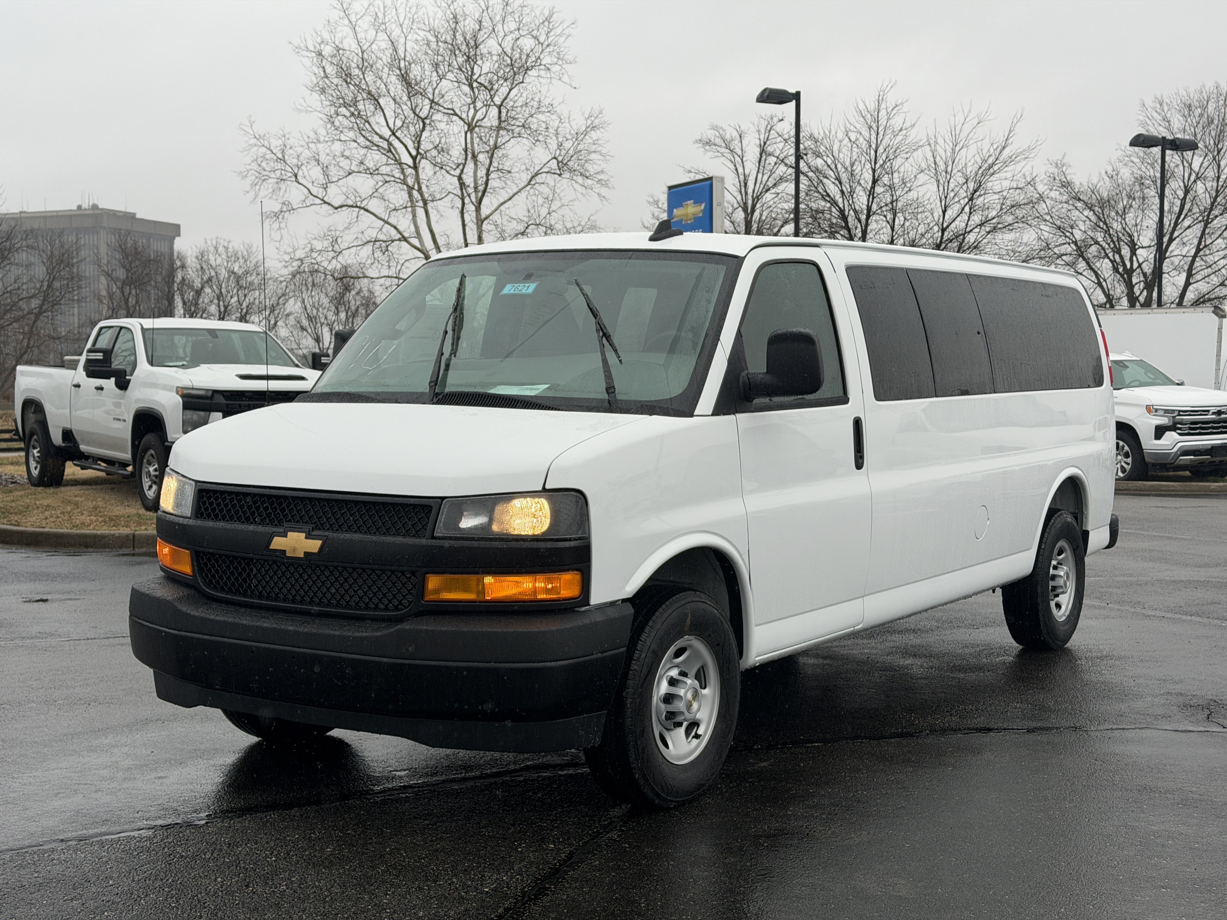 New 2025 Summit White Chevrolet 1LS image 14