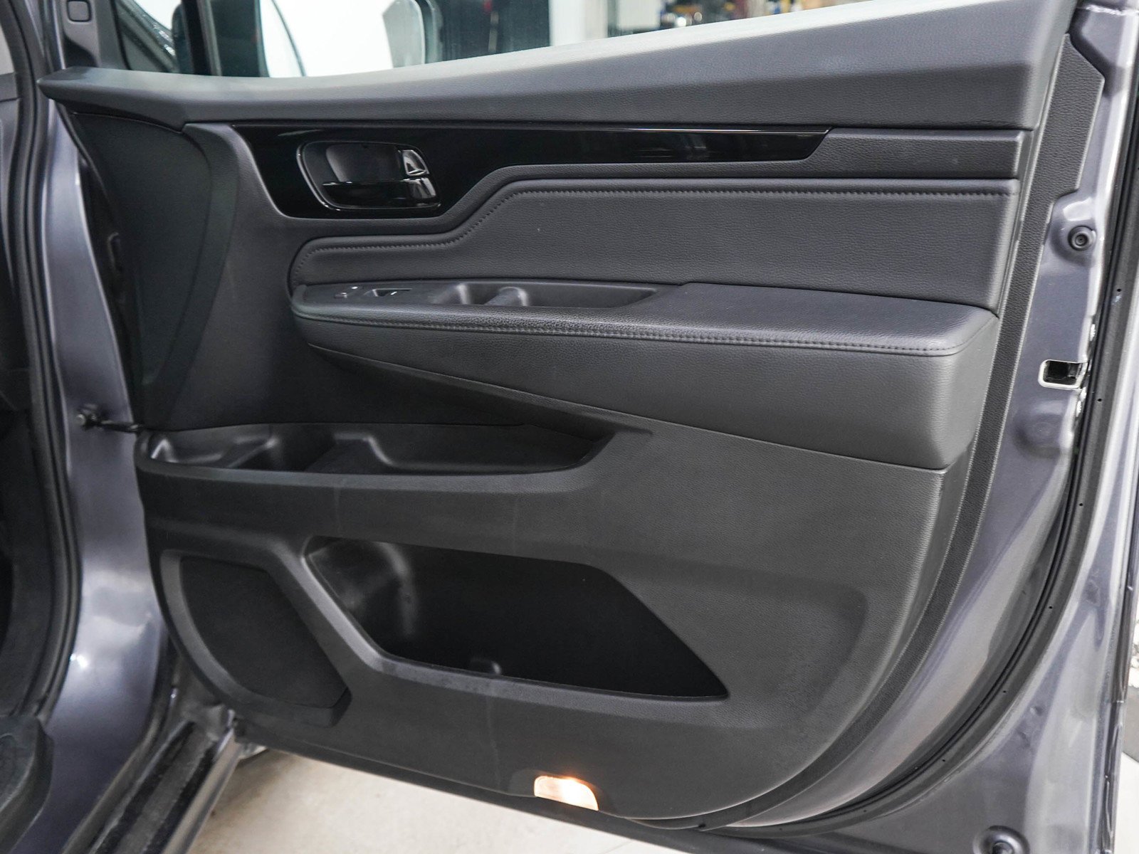 Used 2024 Gray Honda Touring image 11