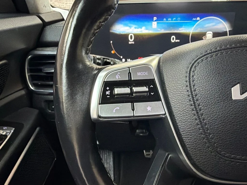 Used 2023 Glacial White Pearl Kia SX-Prestige image 17