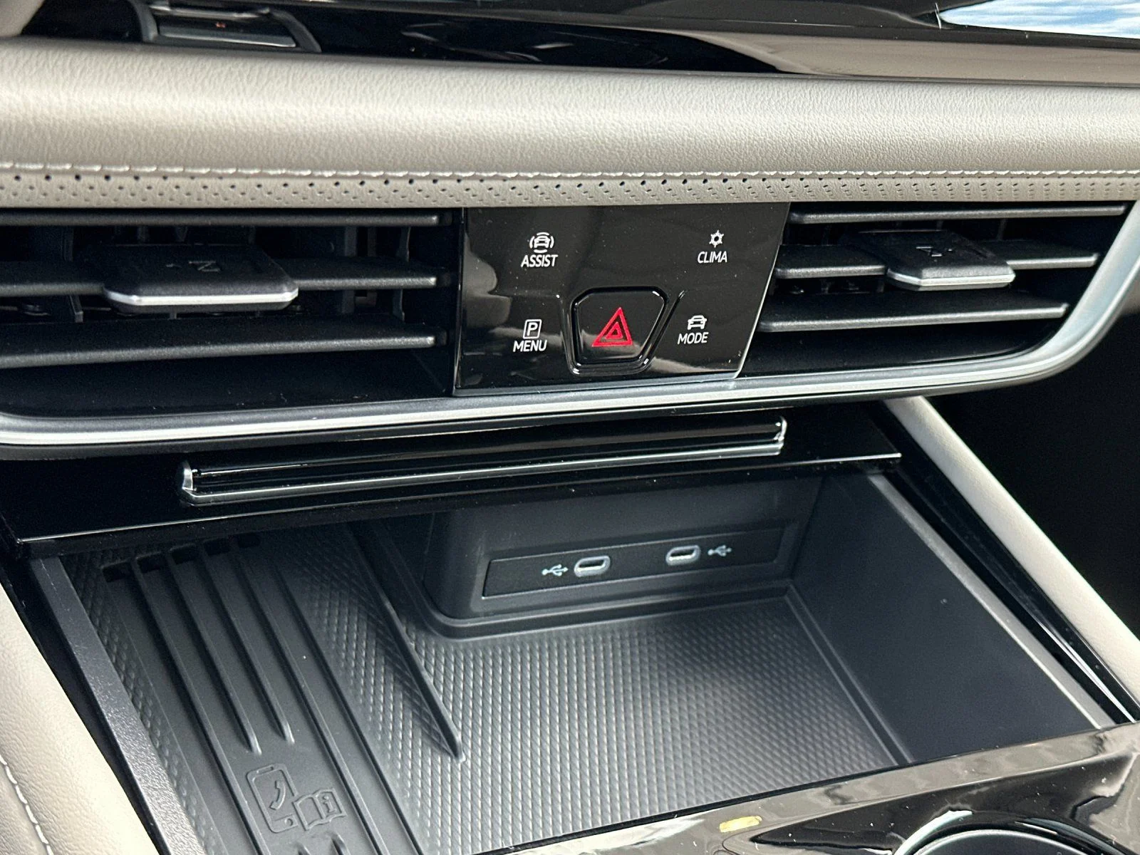 New 2026 Silver Volkswagen SE w/Technology image 20