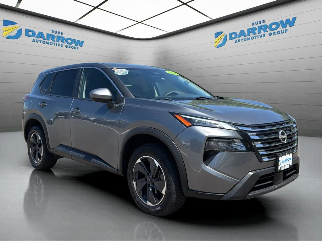 Used 2024 Gray Nissan SV image 7