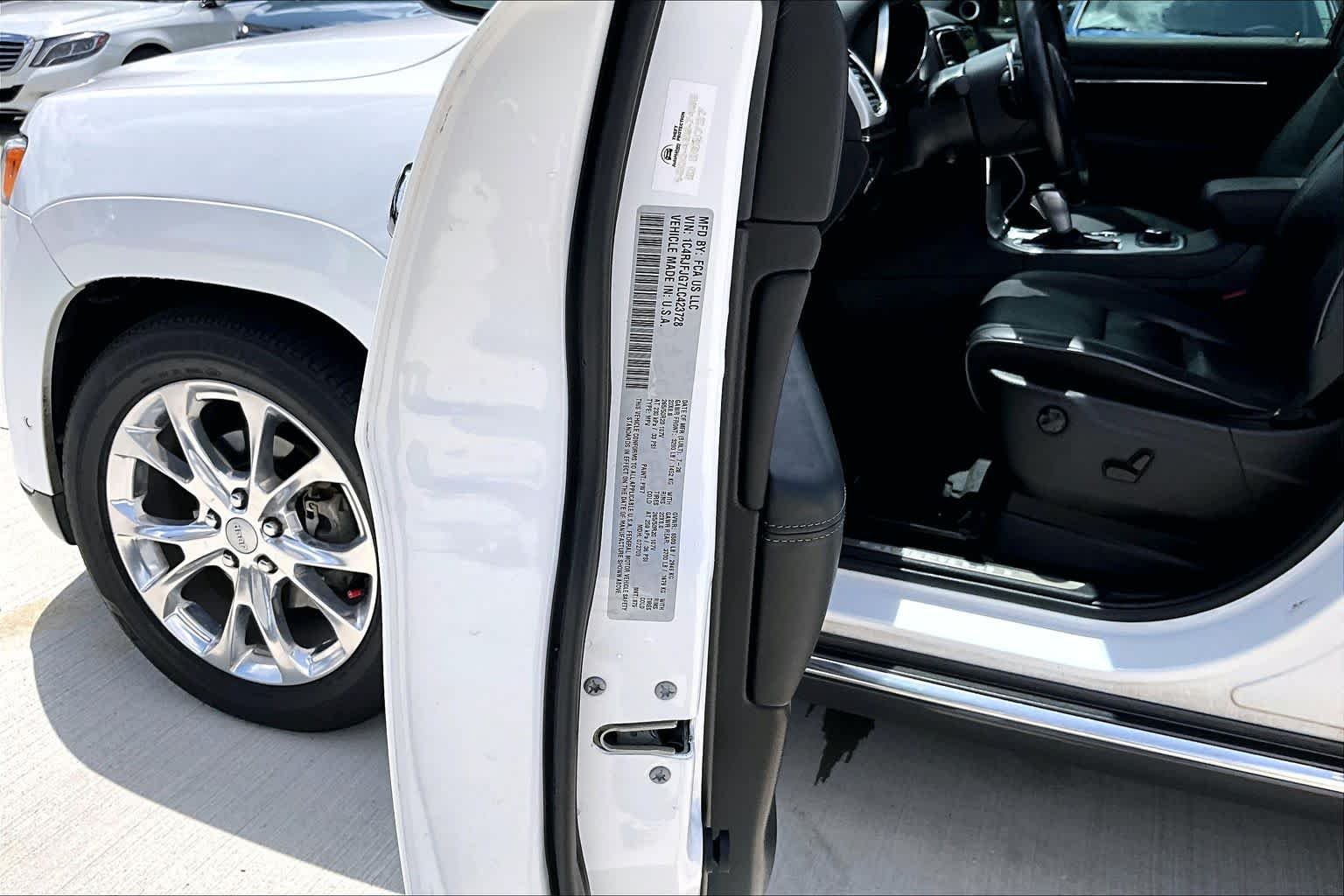 Used 2020 Bright White Clearcoat Jeep Summit image 34