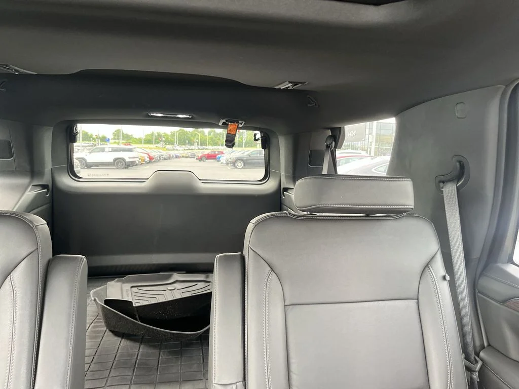 Used 2023 Gray Chevrolet Z71 image 14