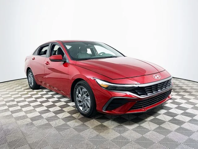 Certified Pre-Owned 2024 Hyundai Elantra SEL