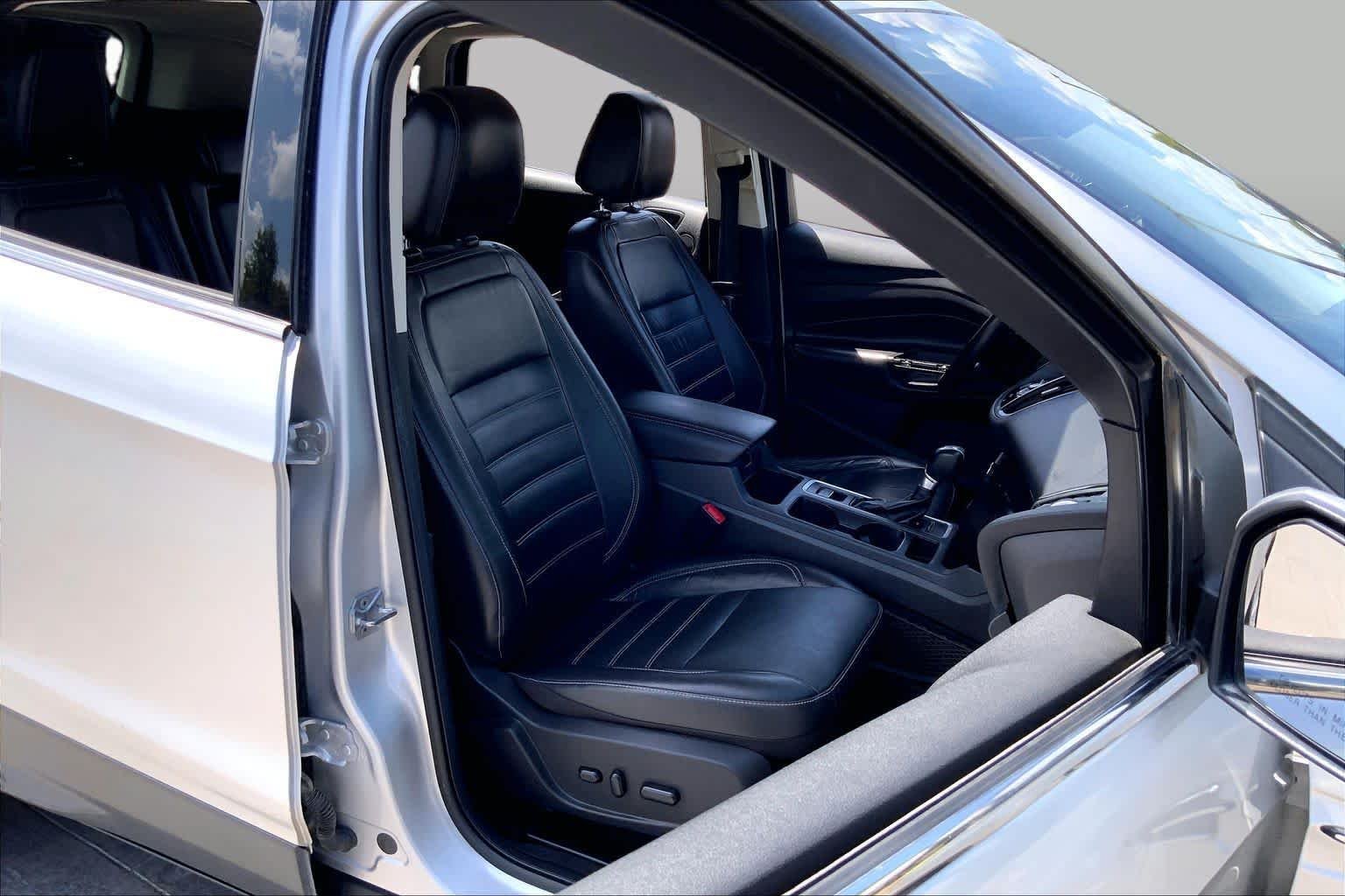 Used 2017 Ingot Silver Metallic Ford Titanium image 9