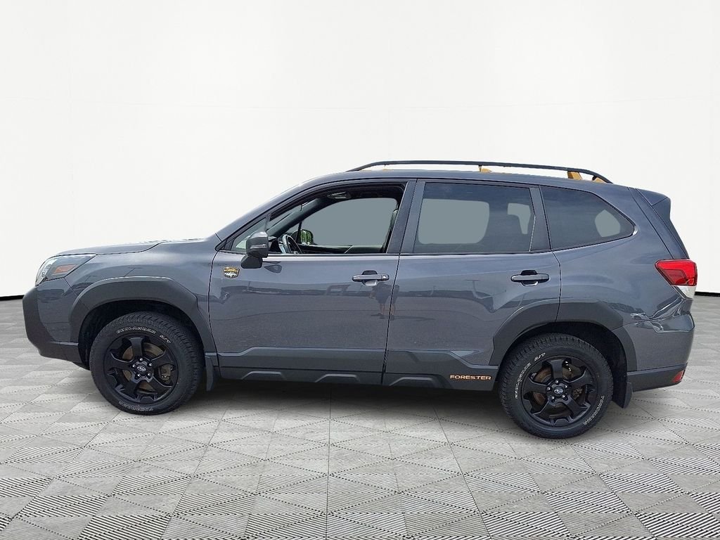 Used 2023 Magnetite Gray Metallic Subaru Wilderness image 4