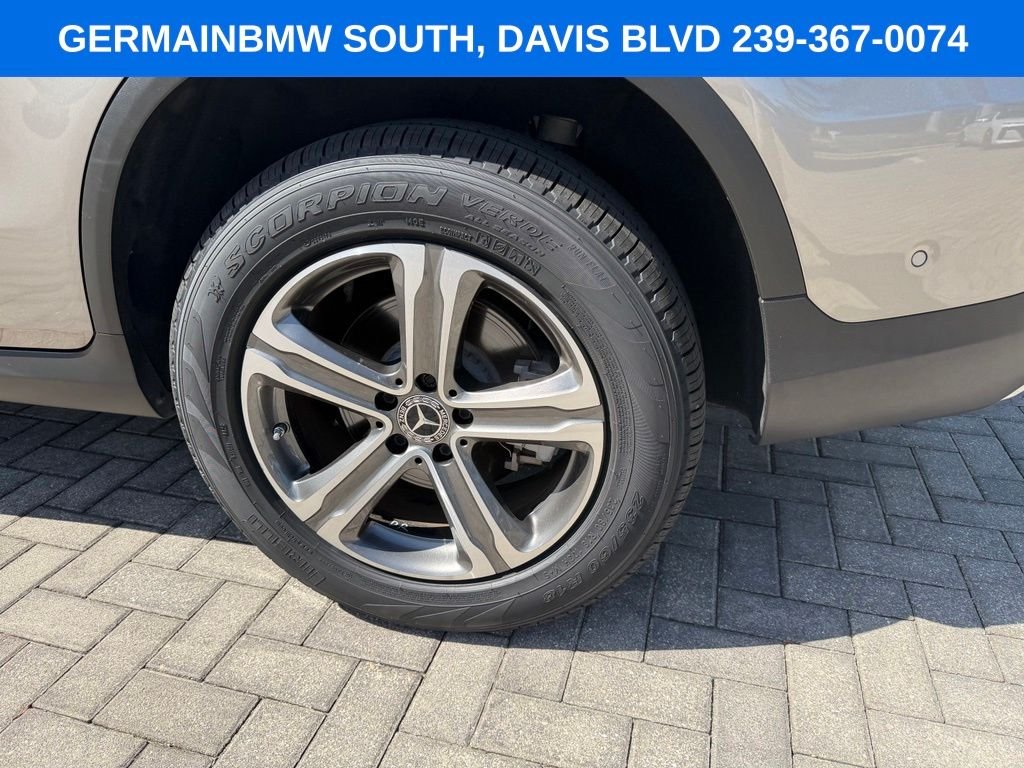 Used 2022 Mojave Silver Metallic Mercedes-Benz GLC 300 image 26