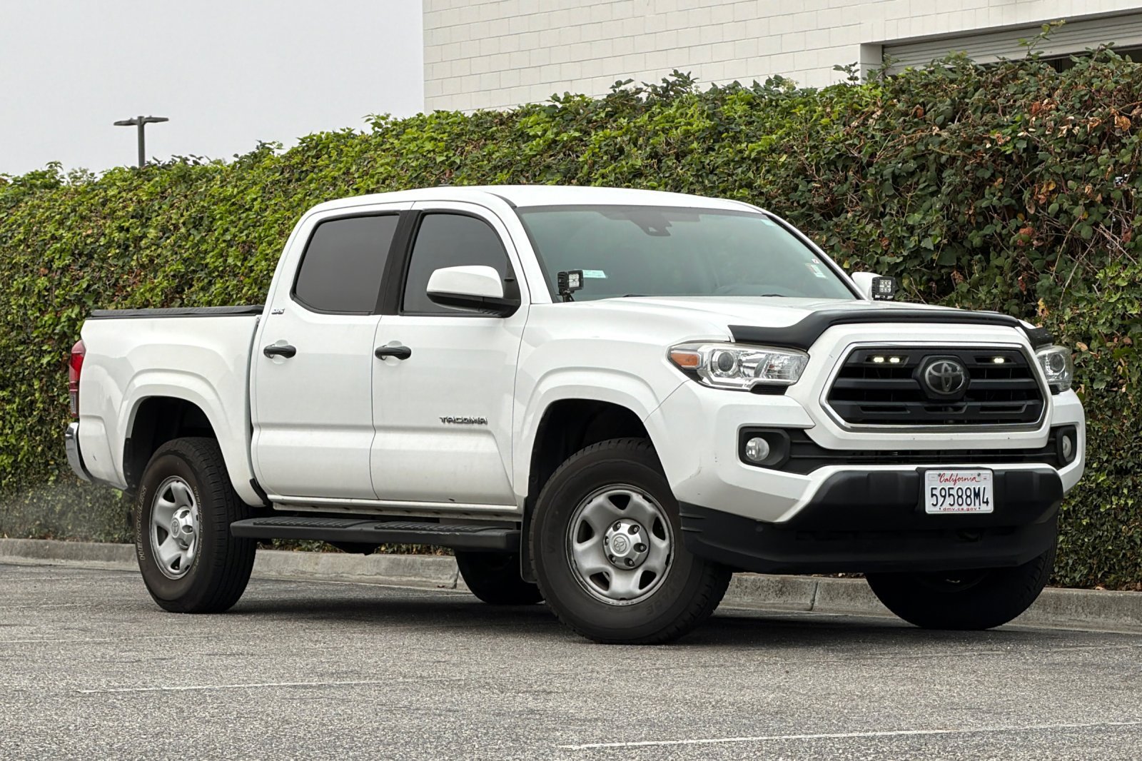 Used 2019 White Toyota SR5 image 2
