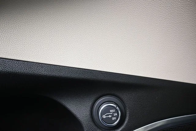 Used 2019 Black Buick Essence image 19