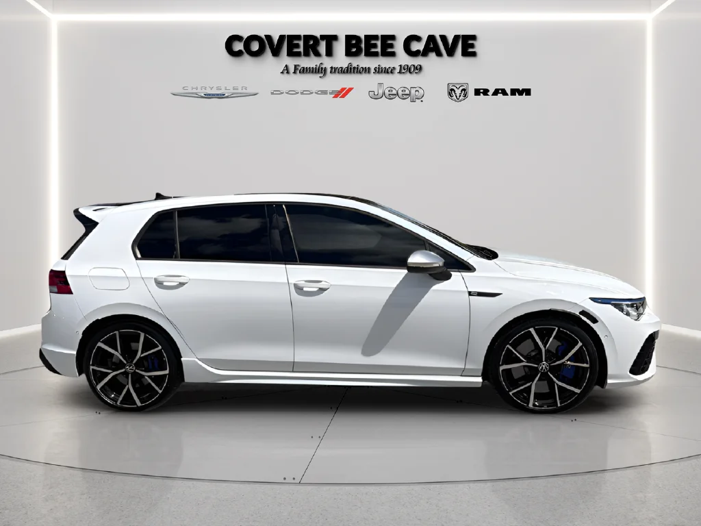 Used 2022  Volkswagen 2.0T image 17
