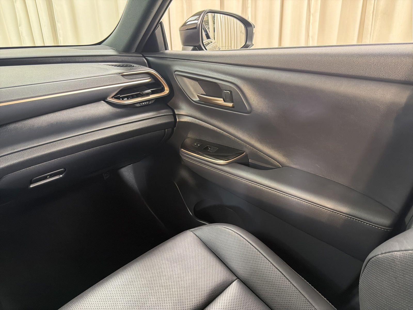 Used 2025 Black Toyota XLE image 48