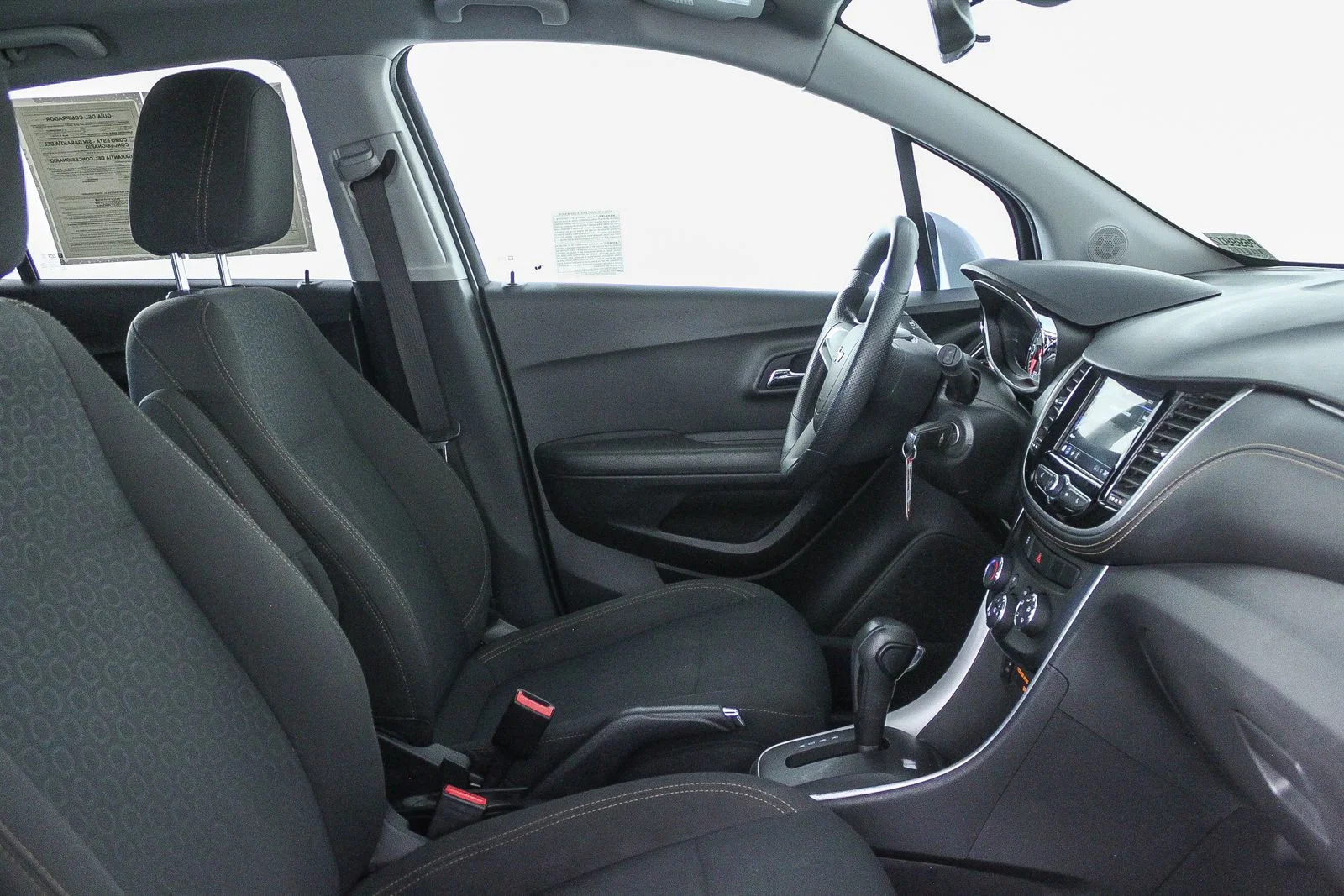 Used 2018 Silver Chevrolet LS image 16