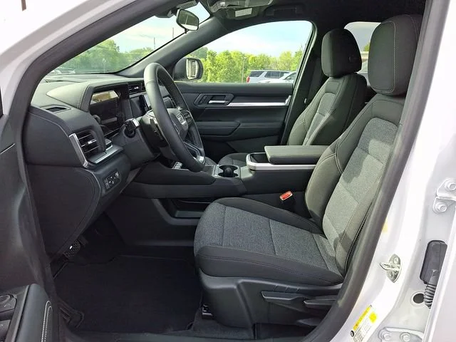 New 2027 Summit White GMC Elevation image 11