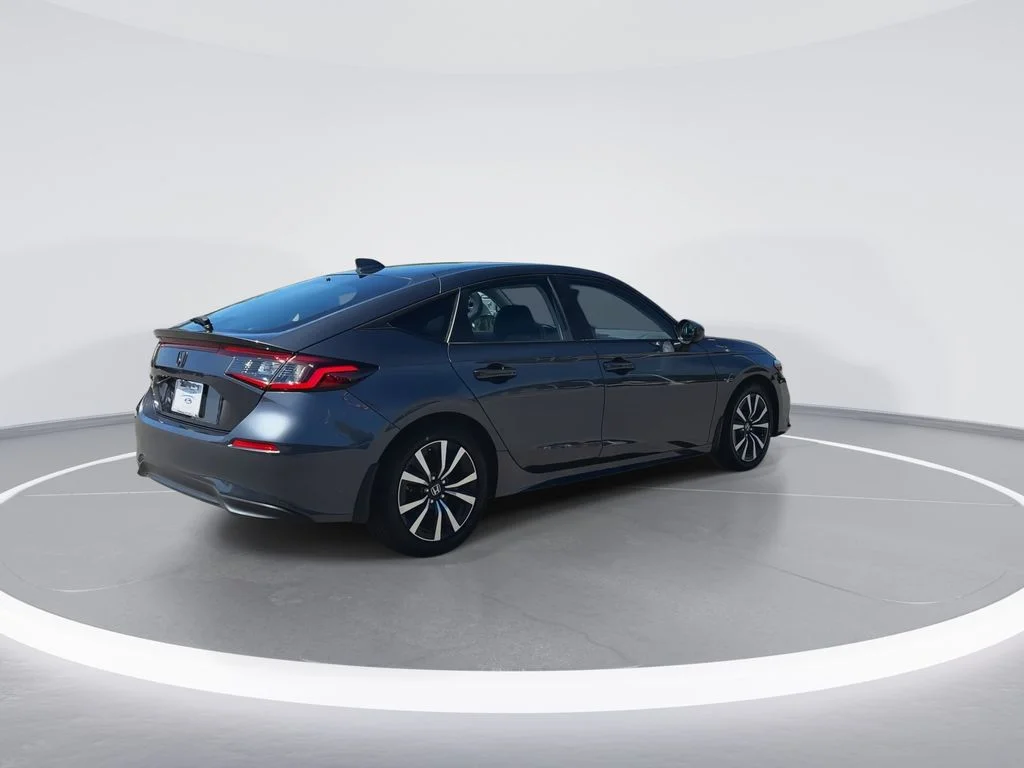 Used 2023  Honda EX-L image 2