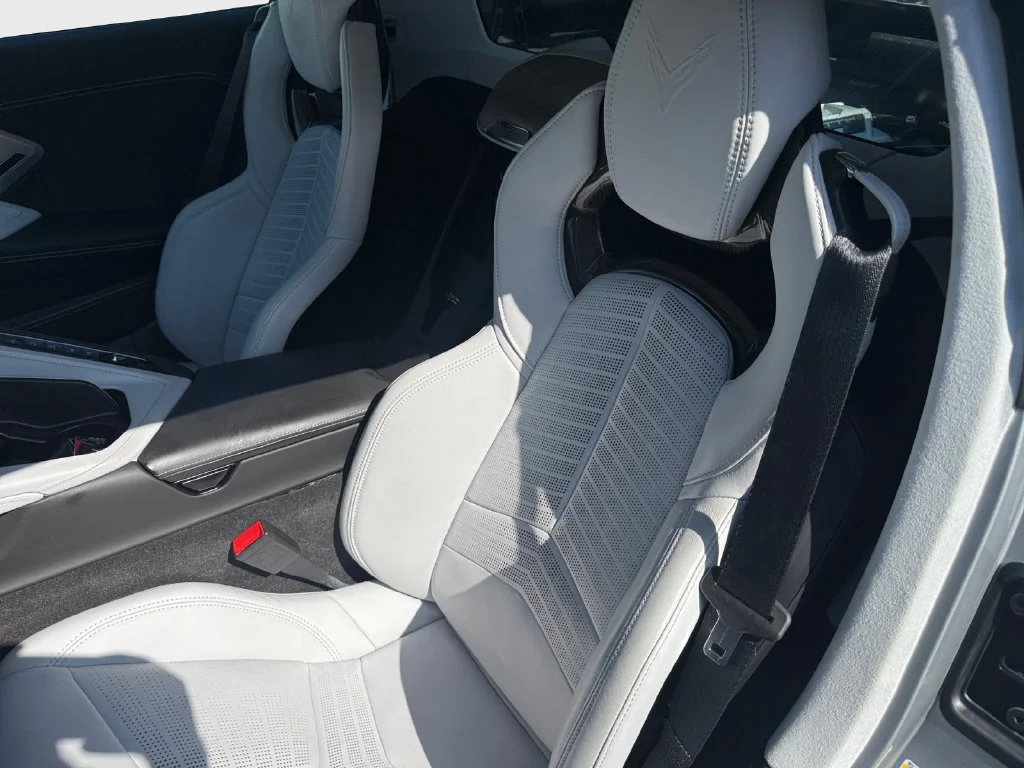 Used 2020 BLADE SILVER METALLIC Chevrolet 3LT image 27