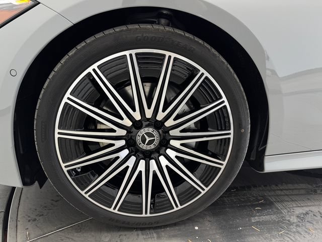 New 2027 MANUFAKTUR Alpine Grey Mercedes-Benz CLE 300 image 55