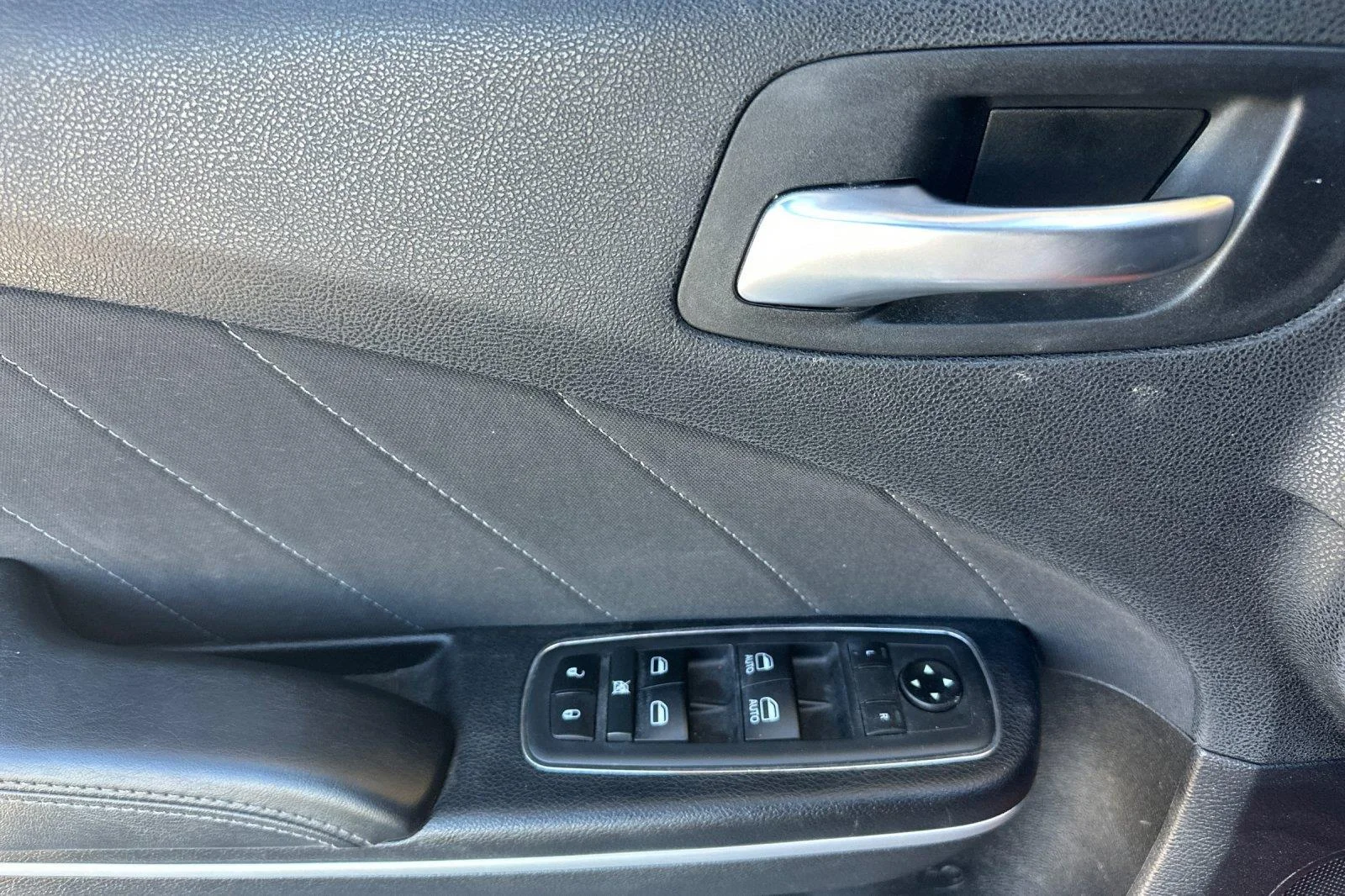 Used 2020 Go Mango Dodge GT image 11