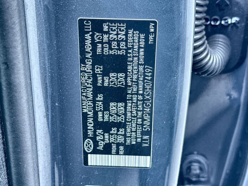 Used 2025 Ecotronic Gray Hyundai SE image 29